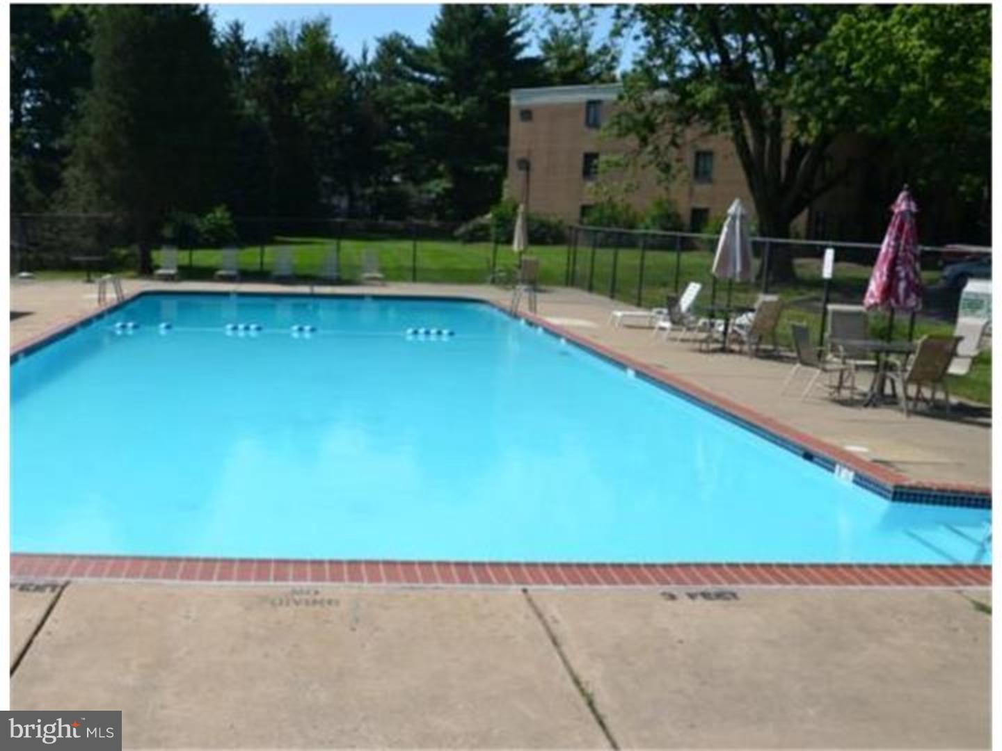 MEADOWBROOK - Residential