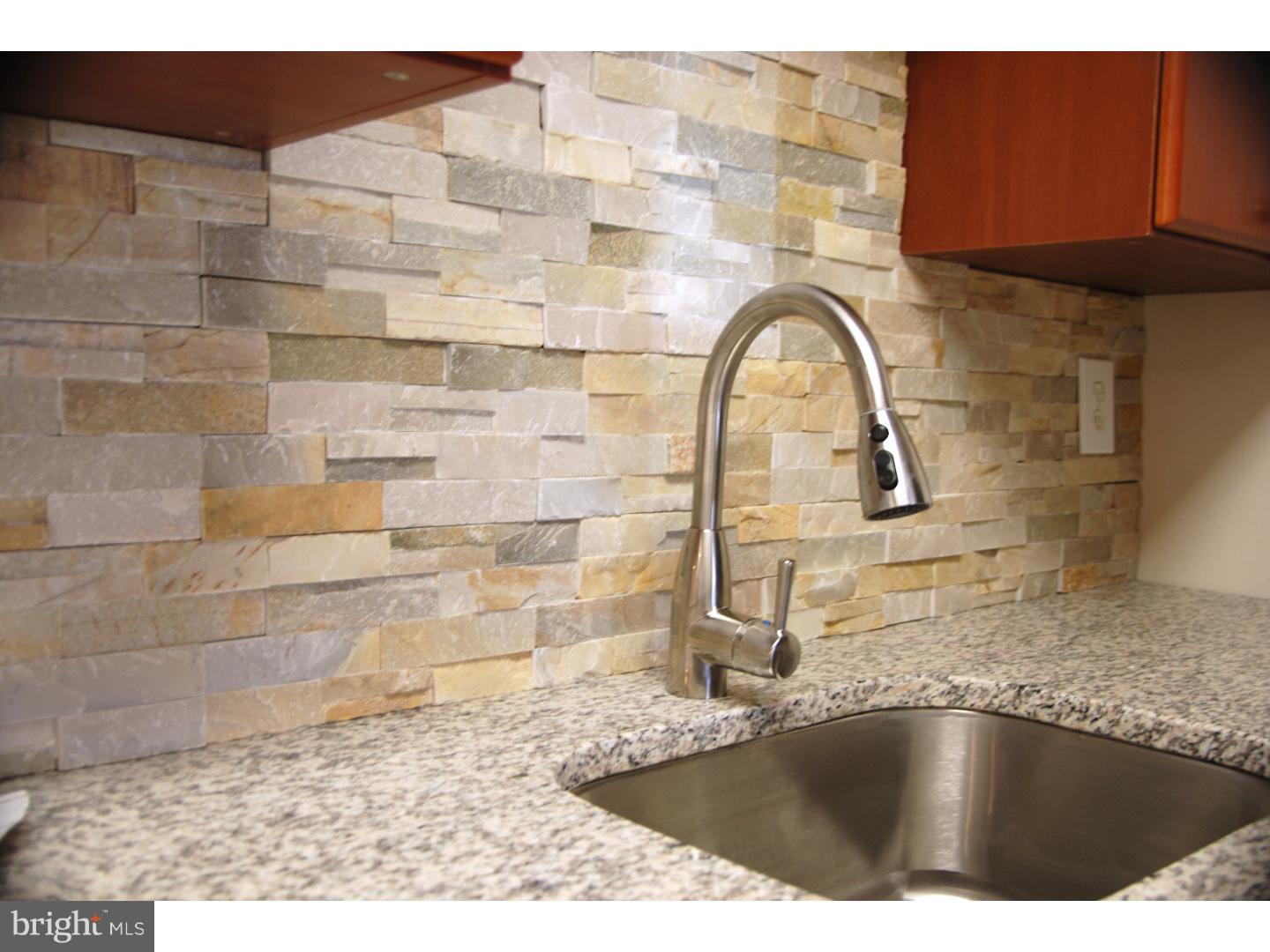 MEADOWBROOK - Residential