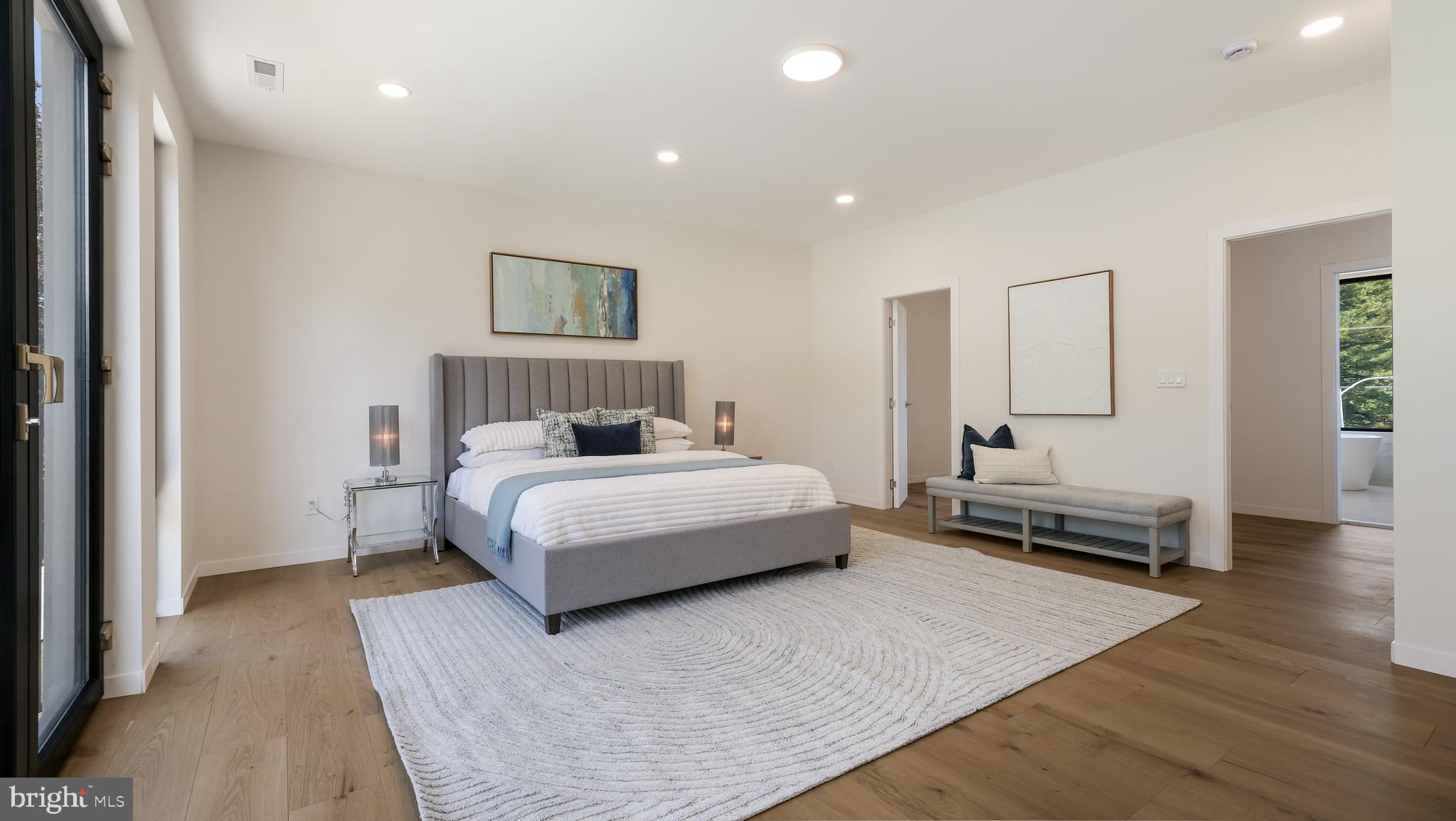 JUSTA FARMS - Residential