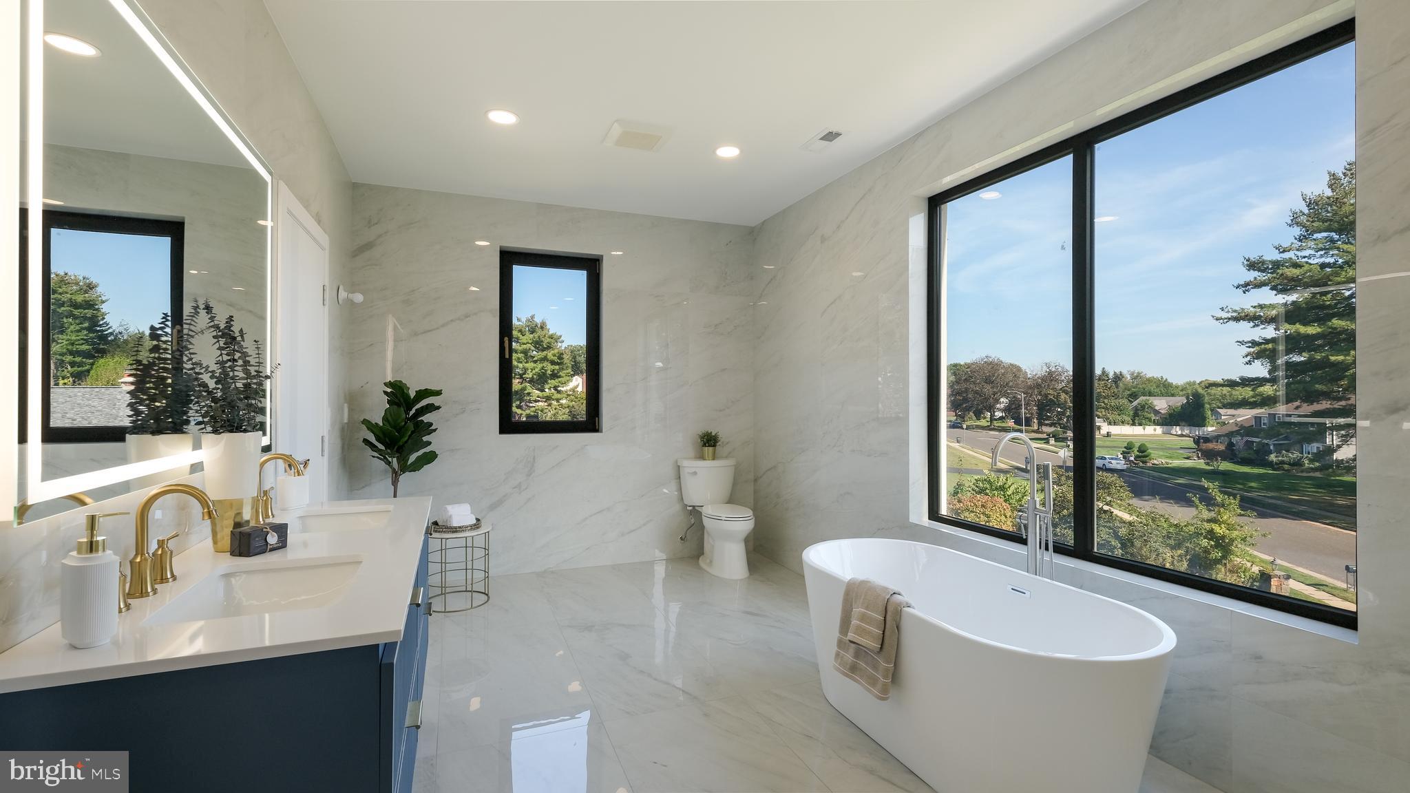 JUSTA FARMS - Residential