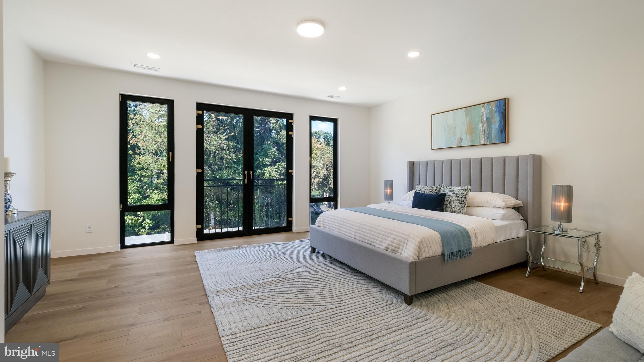 JUSTA FARMS - Residential