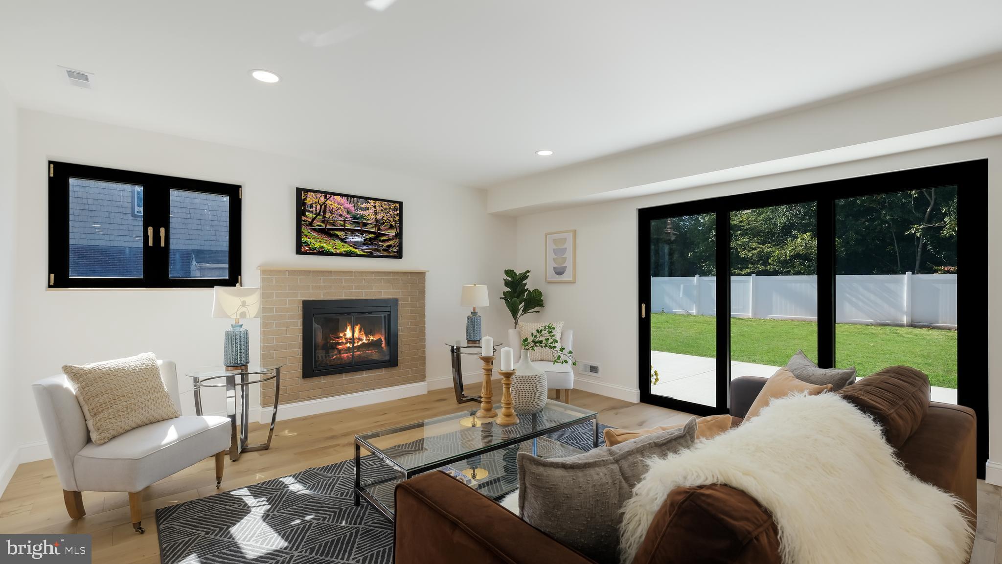 JUSTA FARMS - Residential