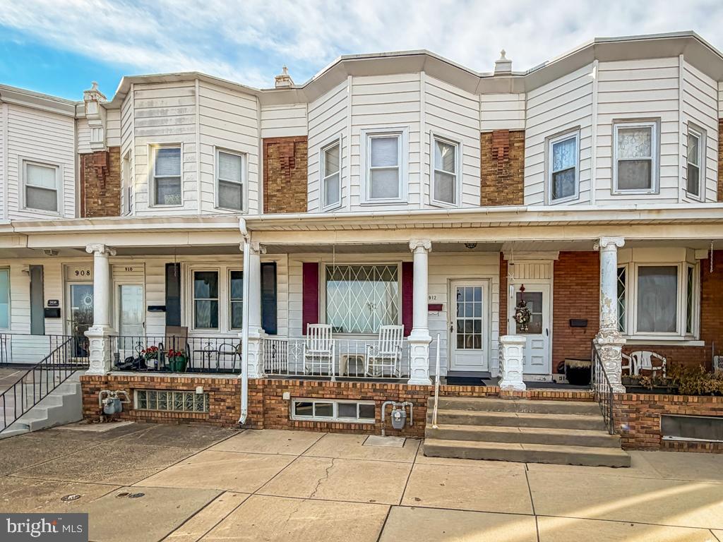 912 JEFFERSON AVENUE