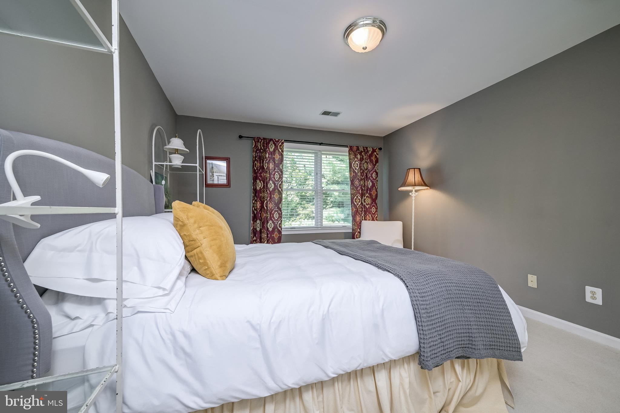 ASHFORD - Residential