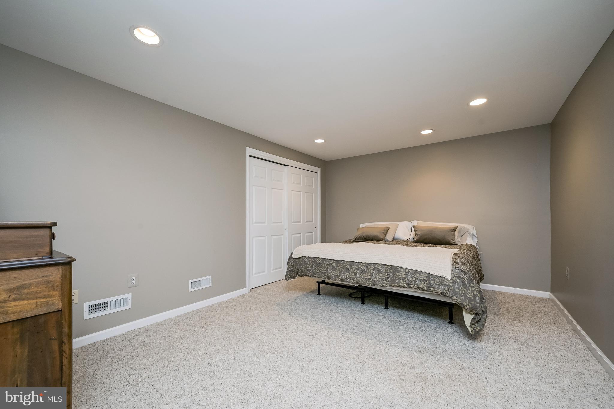 ASHFORD - Residential