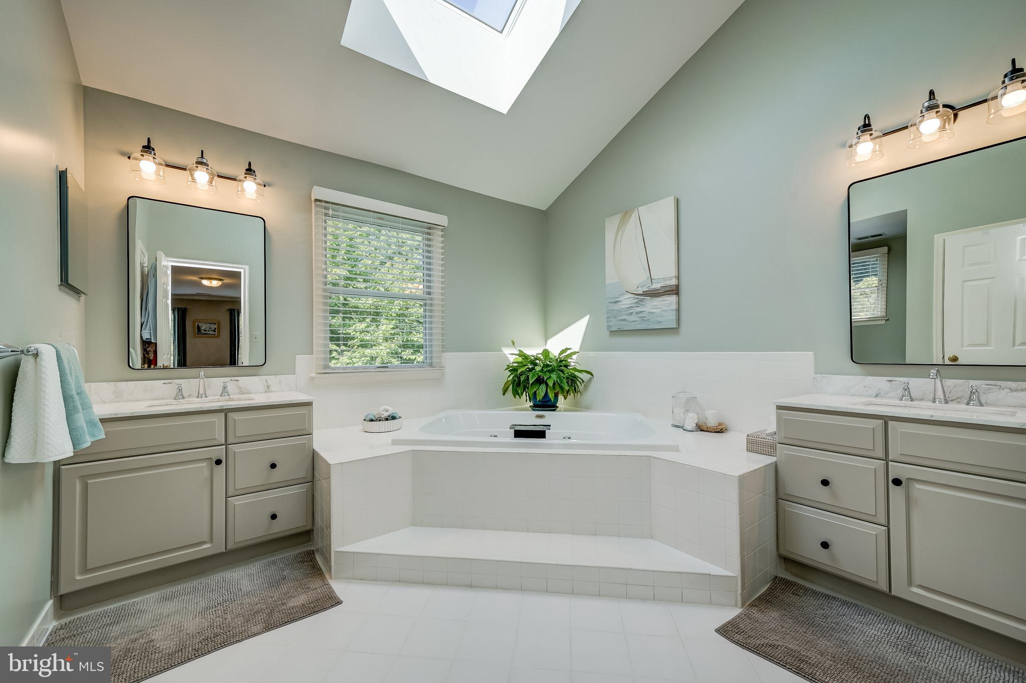 ASHFORD - Residential