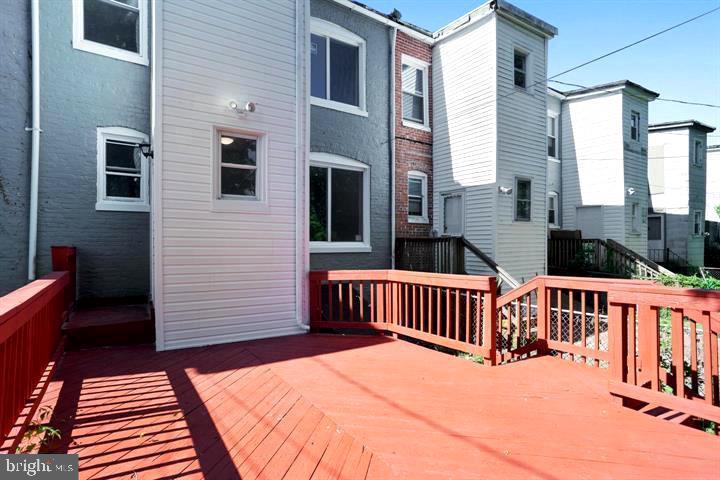 WEST ARLINGTON - Residential