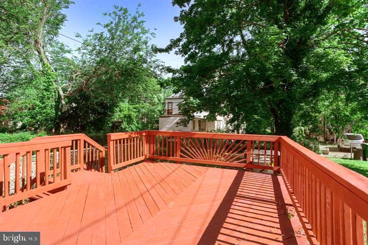 WEST ARLINGTON - Residential