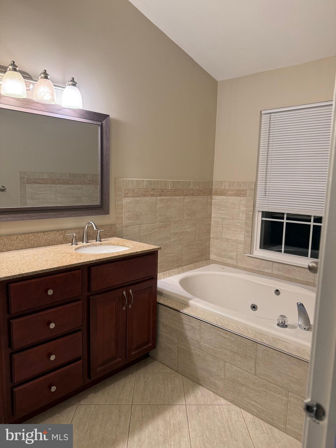 DARLINGTON WOODS - Residential Lease