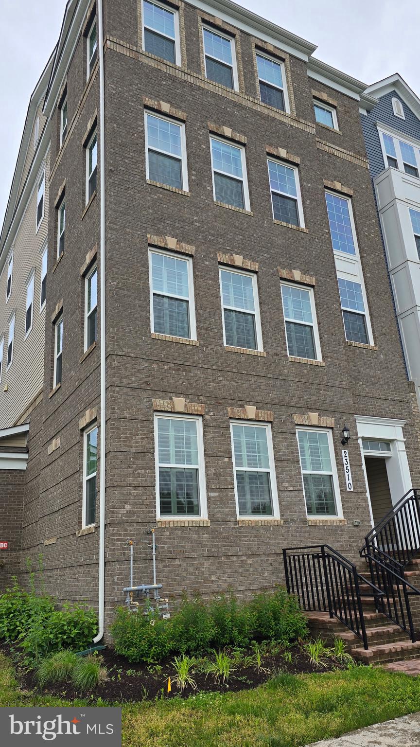 CLARKSBURG TOWN CENTER - Residential