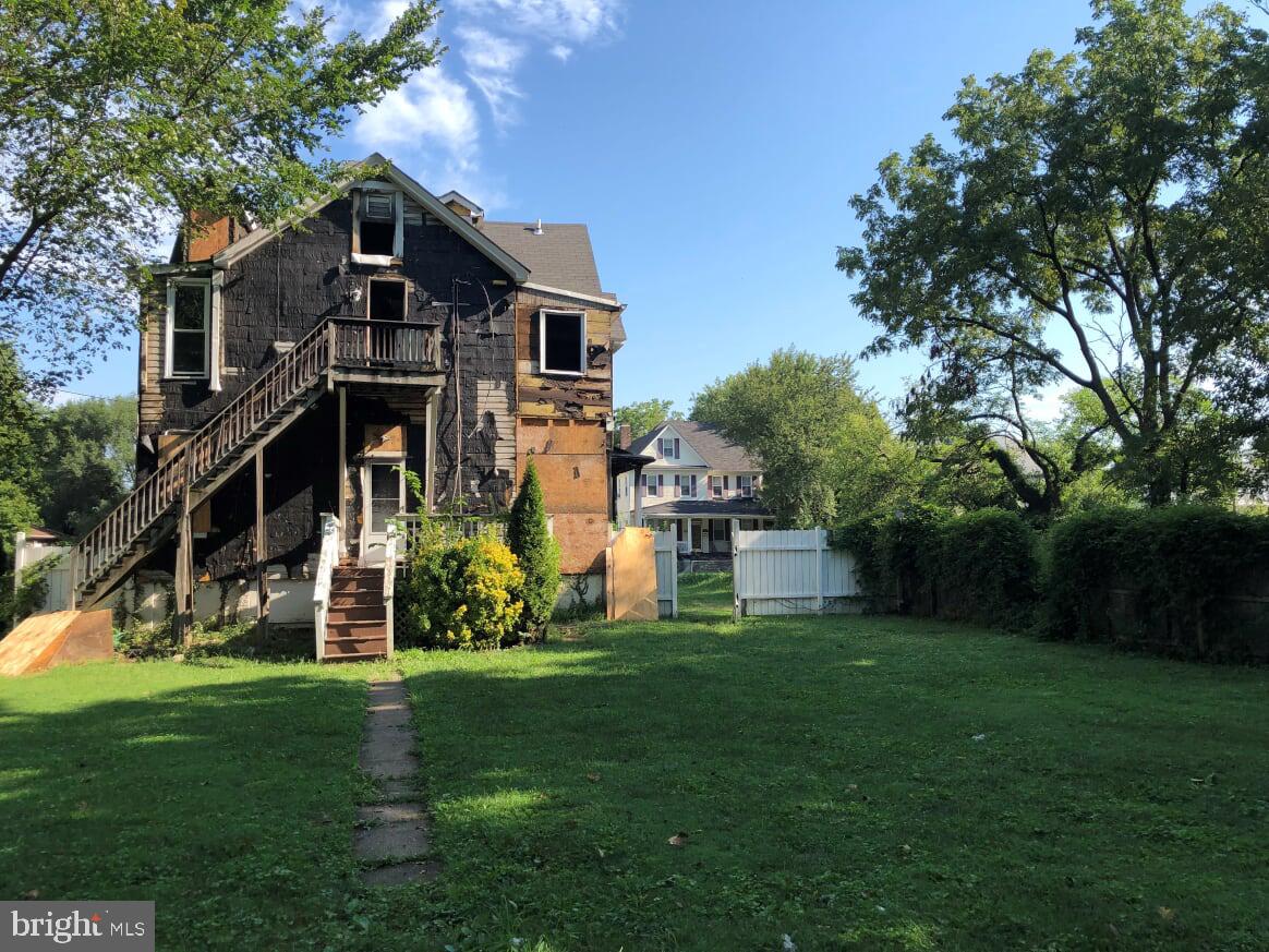 WEST ARLINGTON - Residential