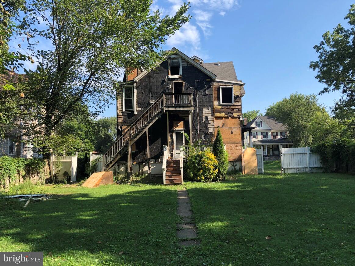 WEST ARLINGTON - Residential