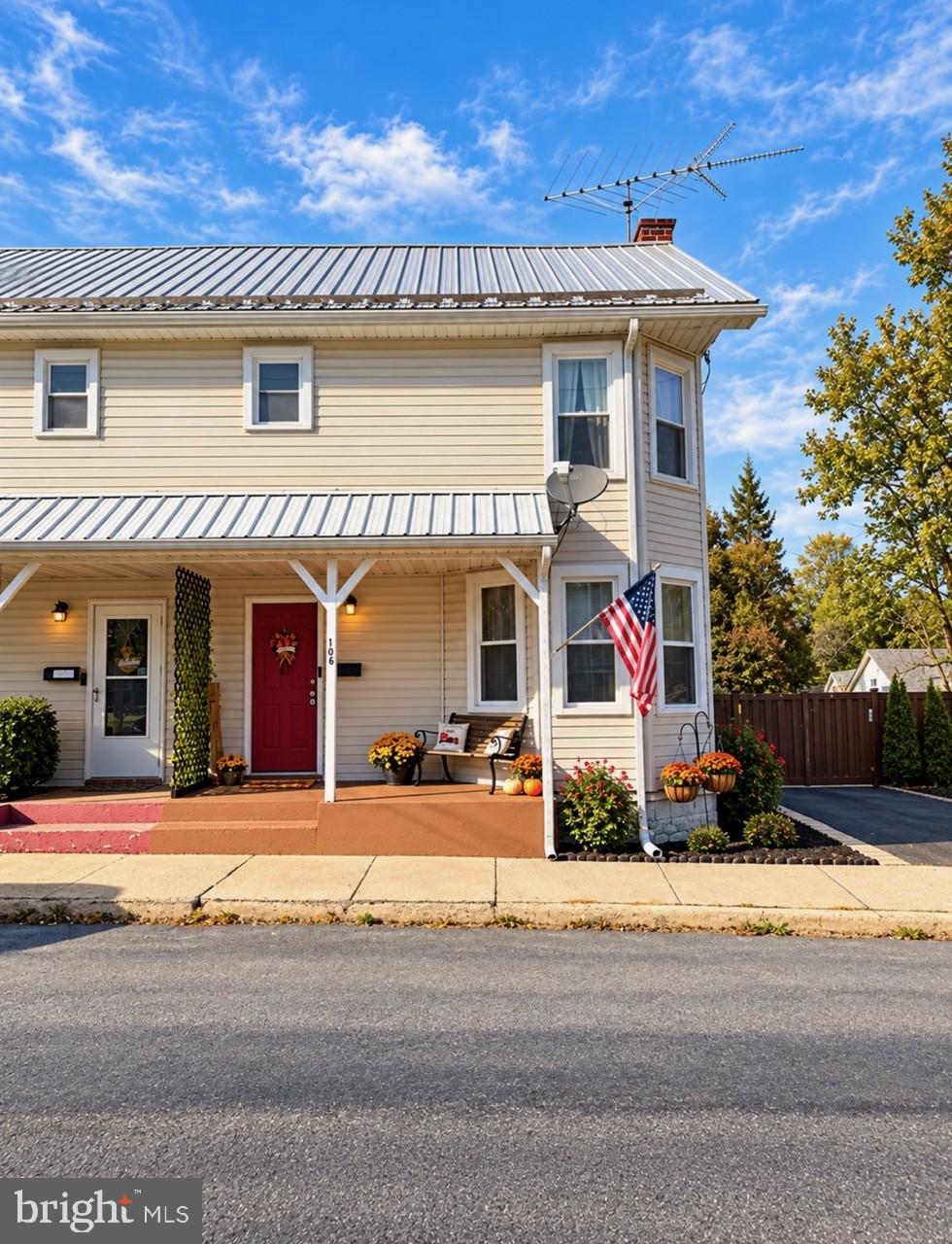 106 FAIRFIELD STREET