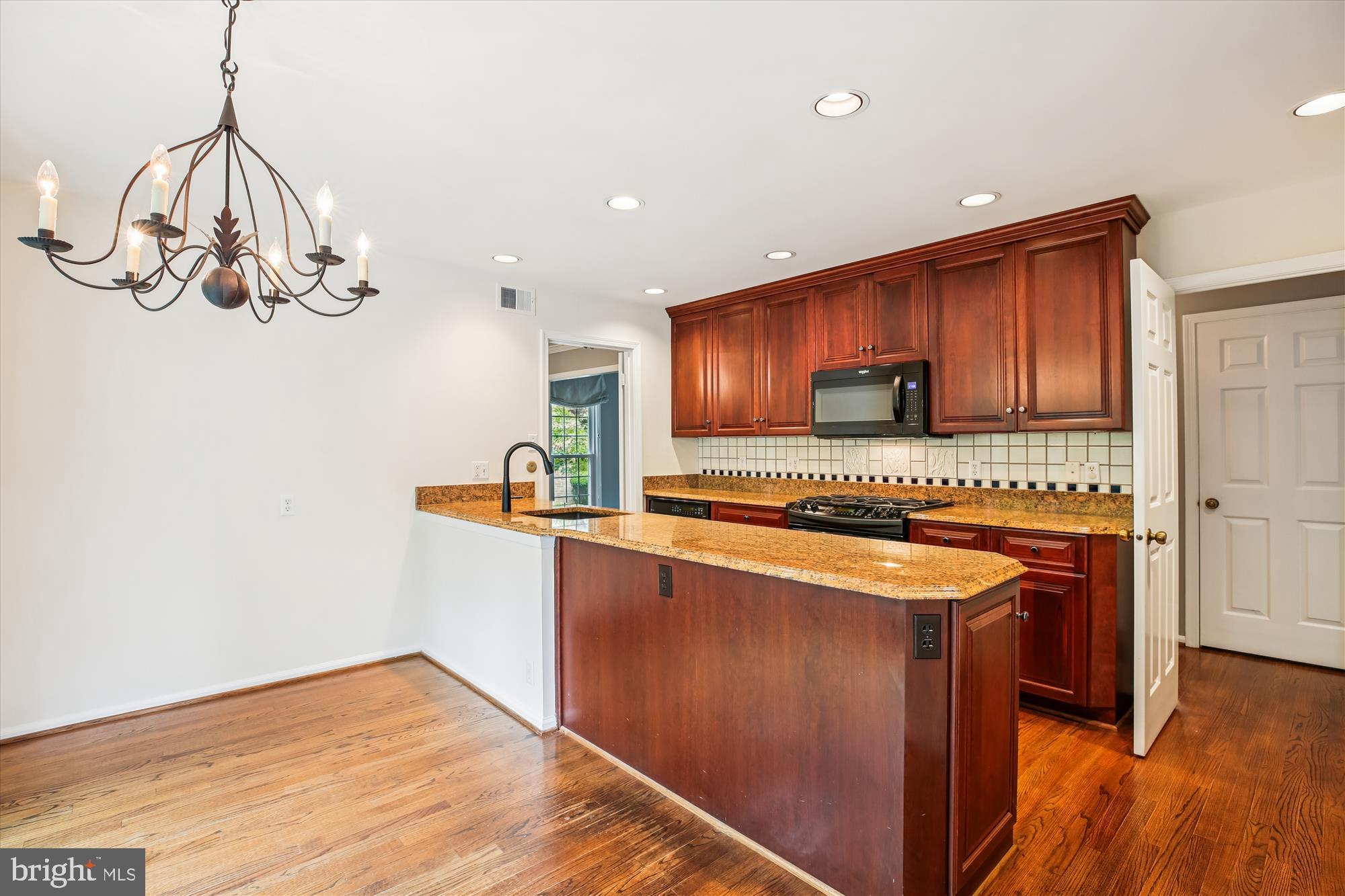 EAST GATE OF POTOMAC - Residential