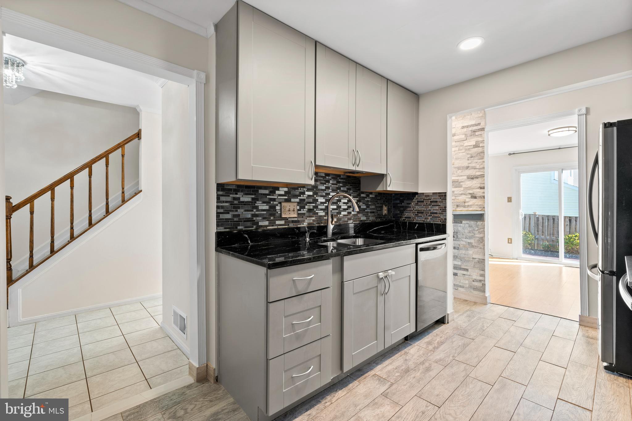 LONGMEAD - Residential