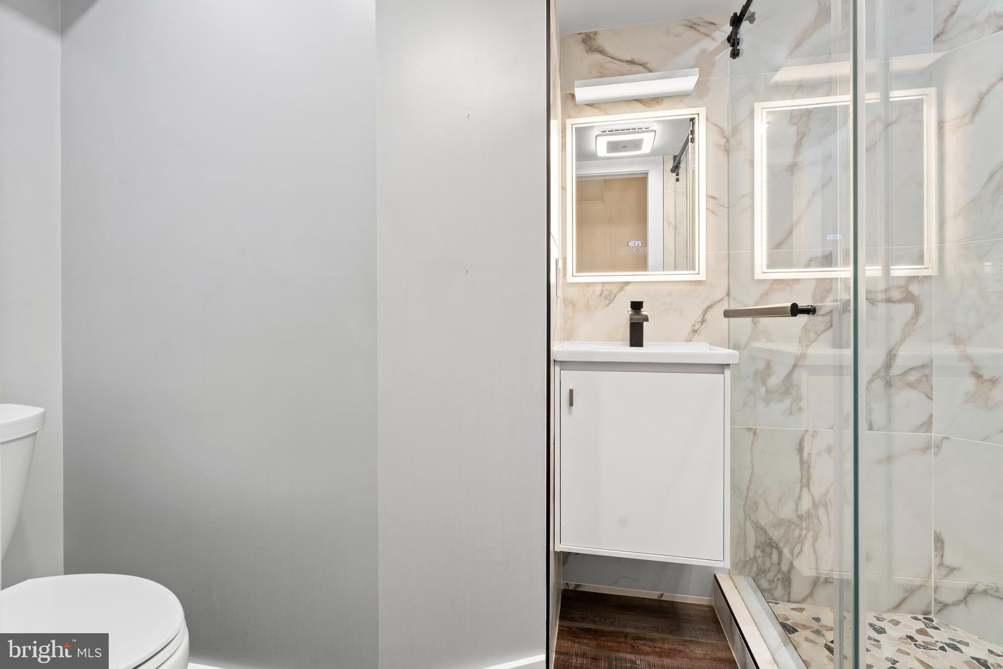 LONGMEAD - Residential