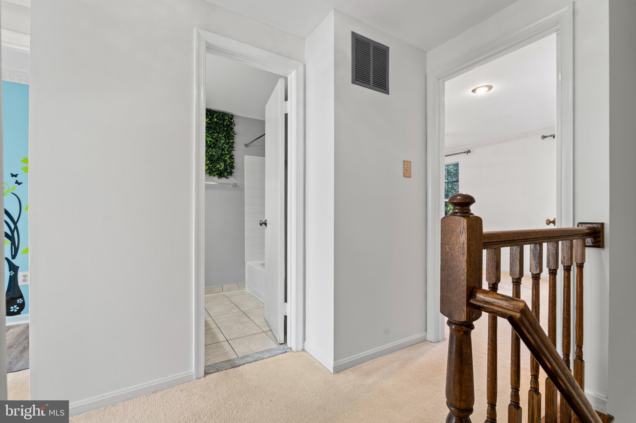 LONGMEAD - Residential