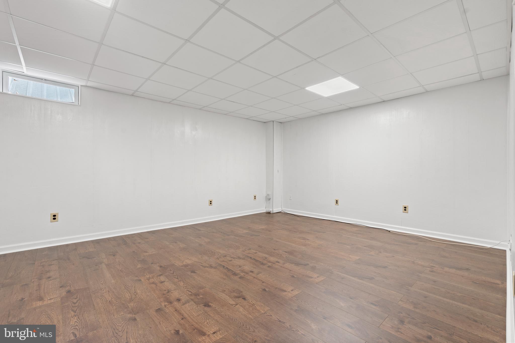 LONGMEAD - Residential