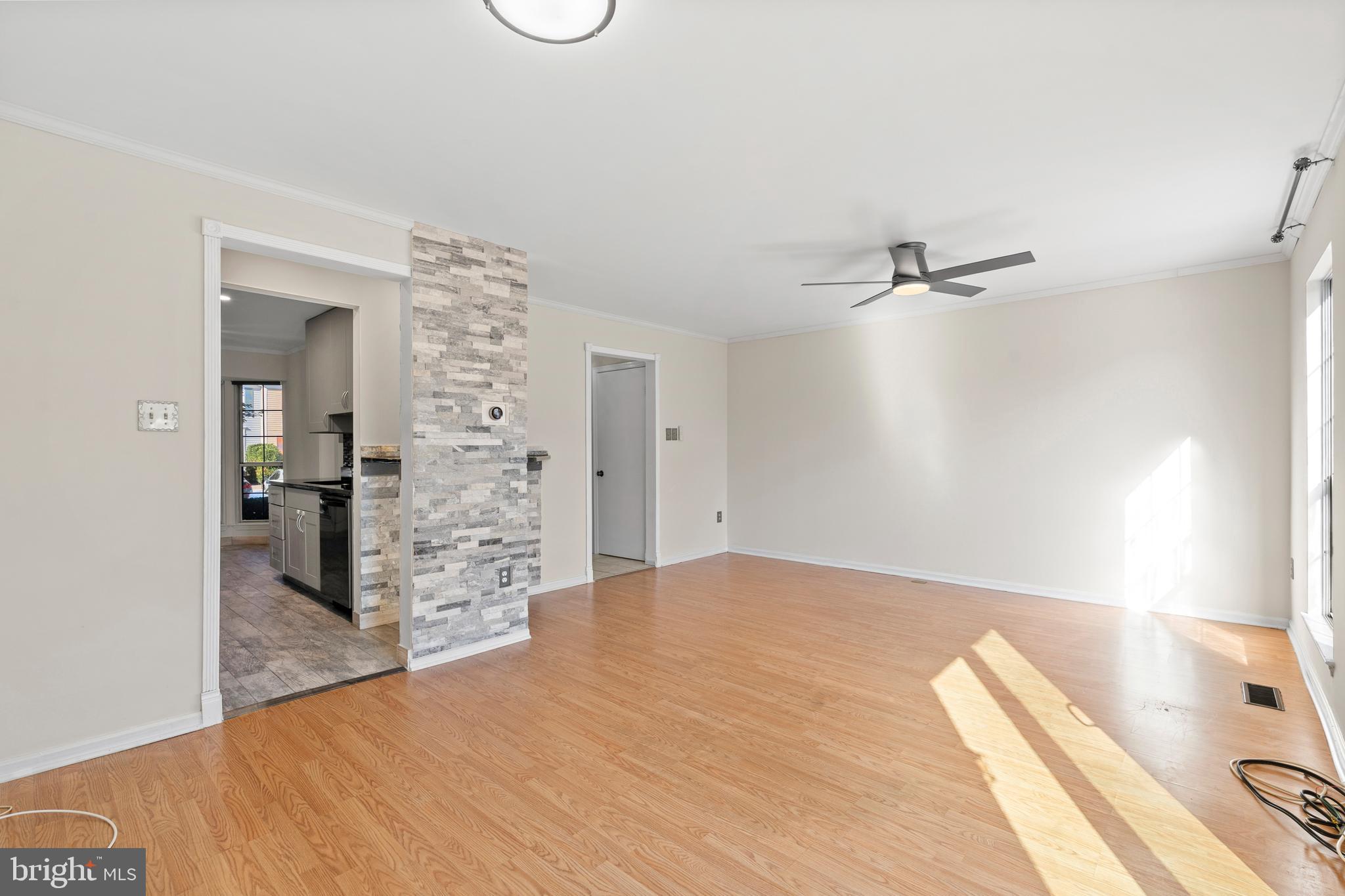 LONGMEAD - Residential