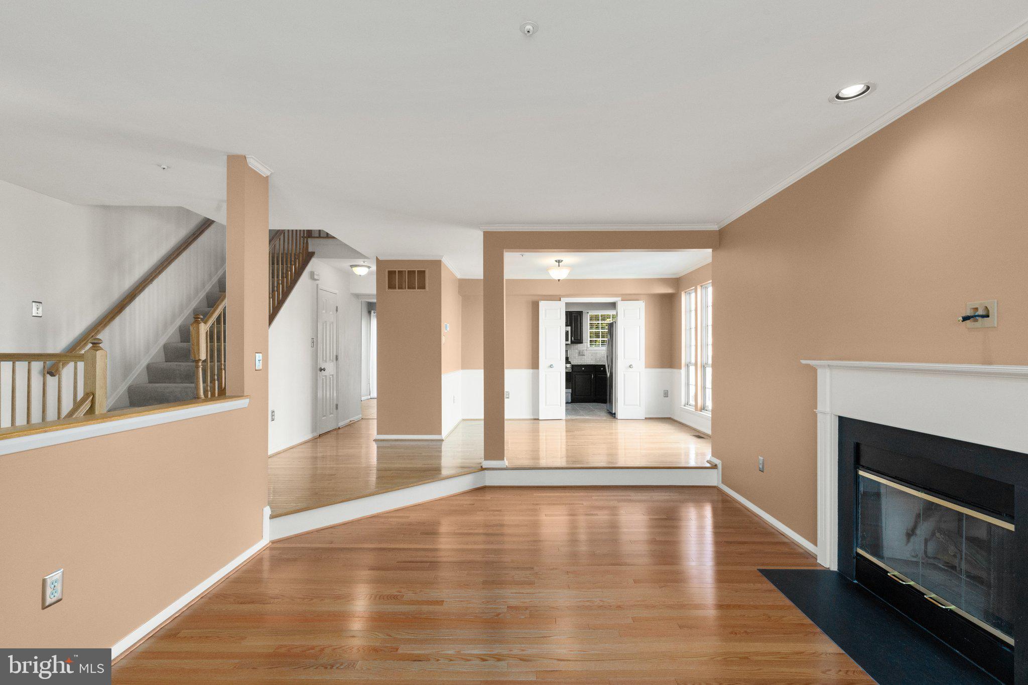 WOODLAND VILLAGE - Residential