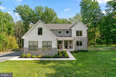 Homes For Sale - 13512 Alliston Drive<br/> Baltimore County, BALDWIN, MD 21013