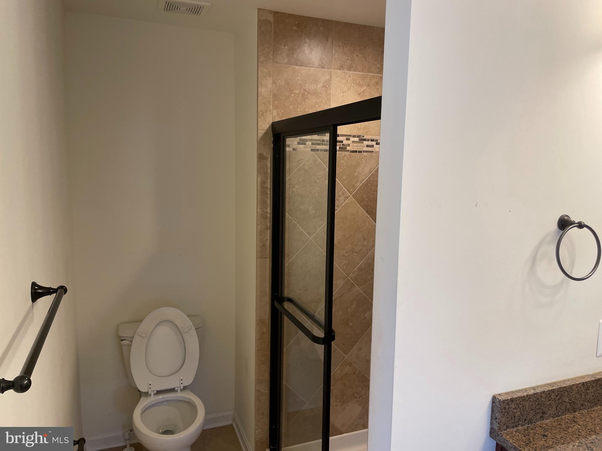 ESPLANADE AT RED RUN - Residential Lease