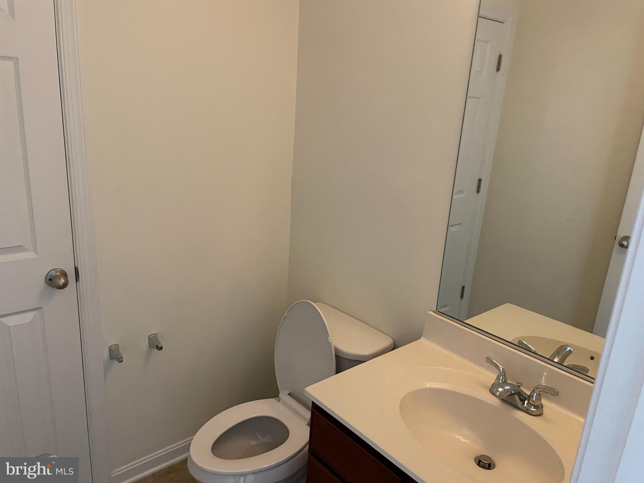 ESPLANADE AT RED RUN - Residential Lease