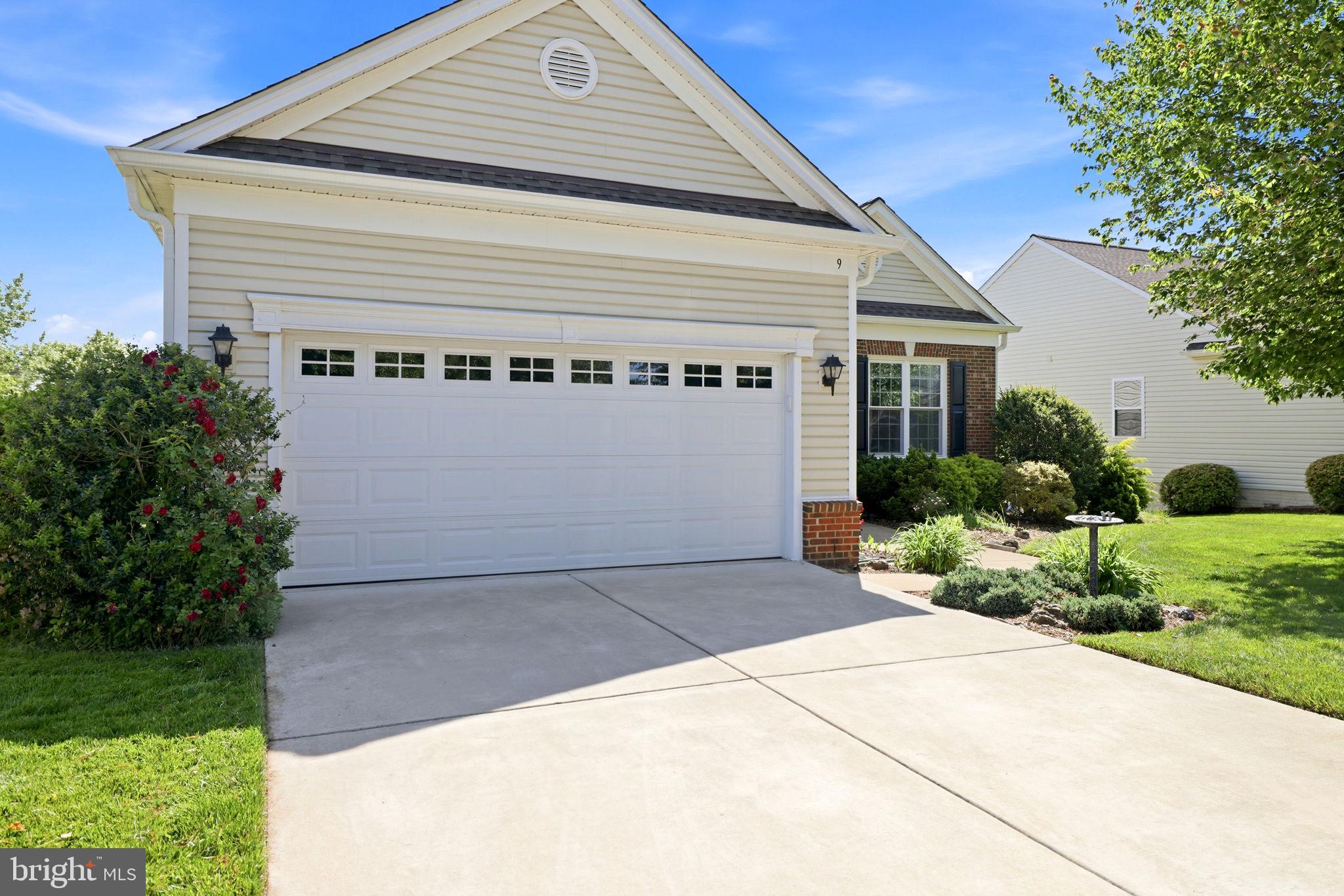 9 LINDEN COURT