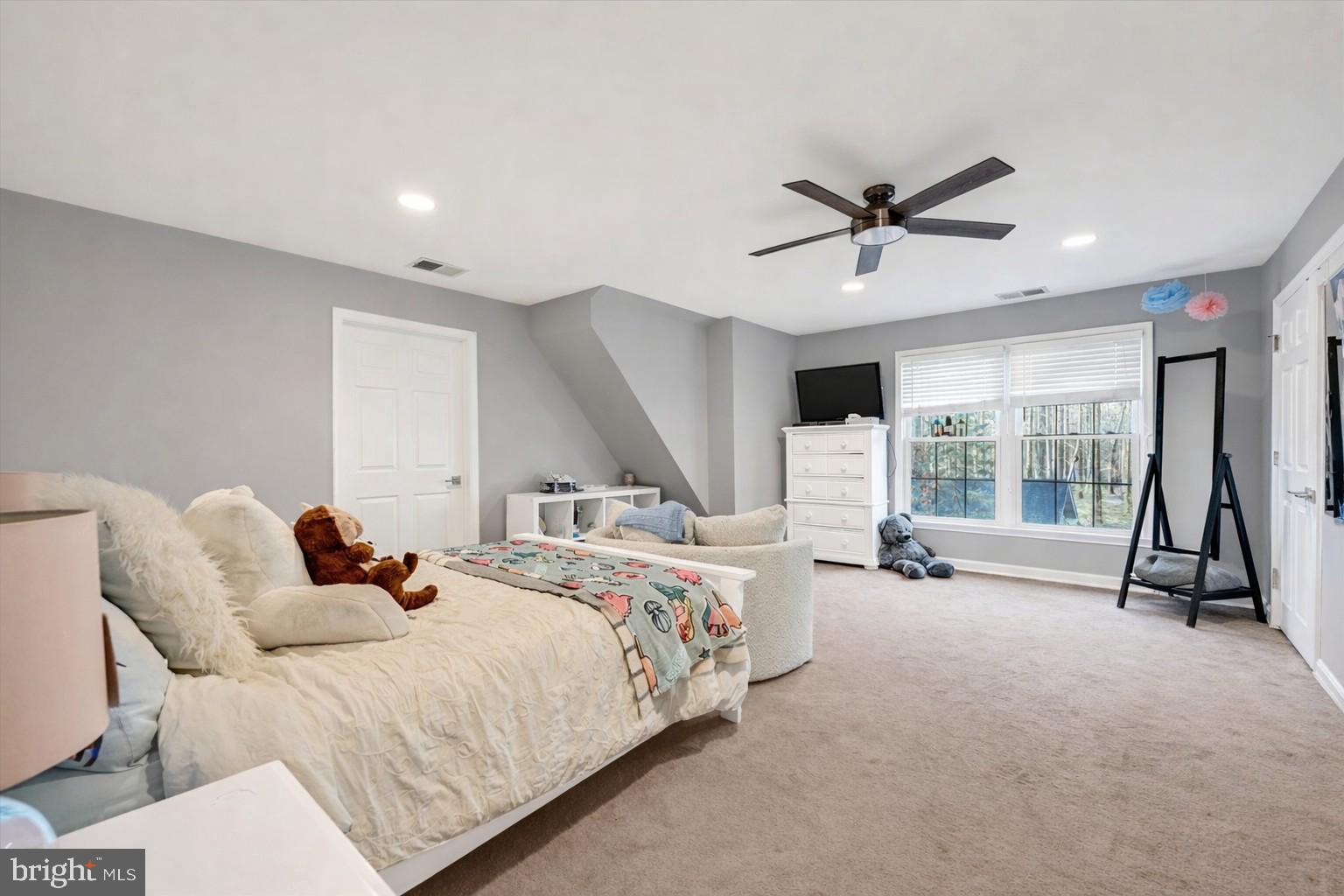 LAKE HILL ESTATES - Residential