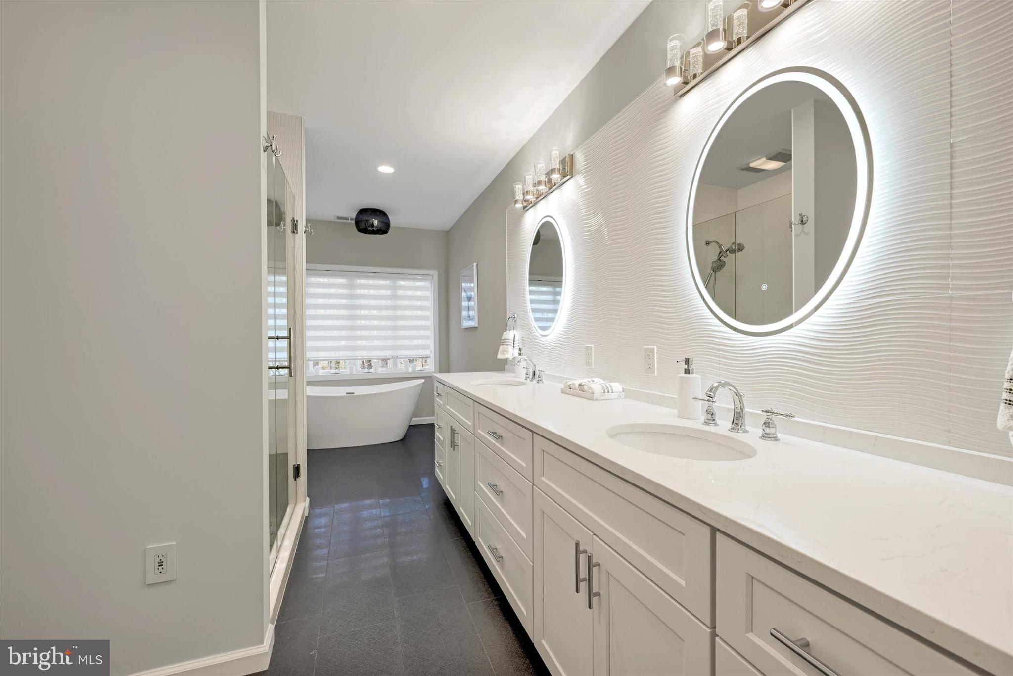 LAKE HILL ESTATES - Residential