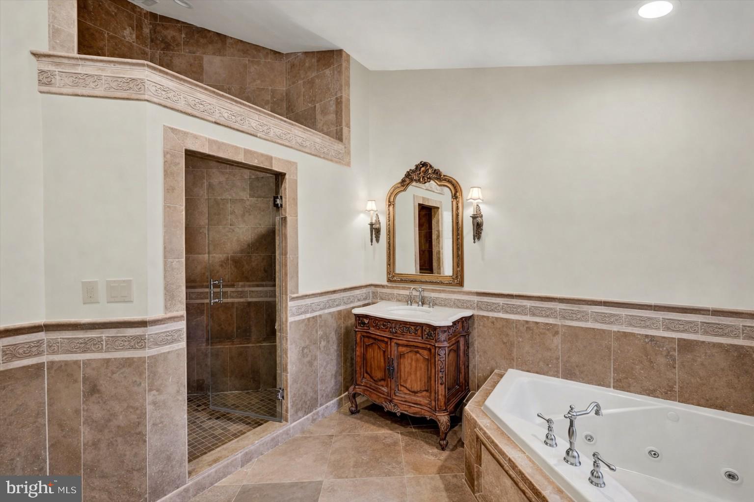 LAKE HILL ESTATES - Residential