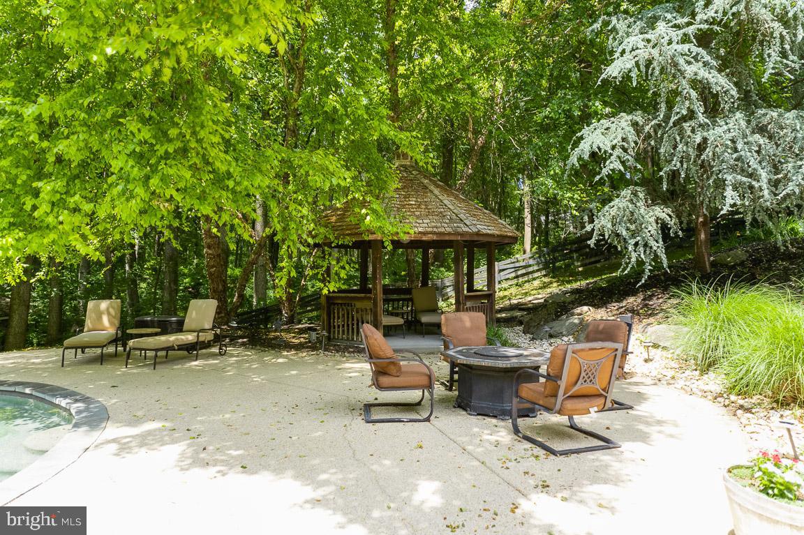 LAKE HILL ESTATES - Residential