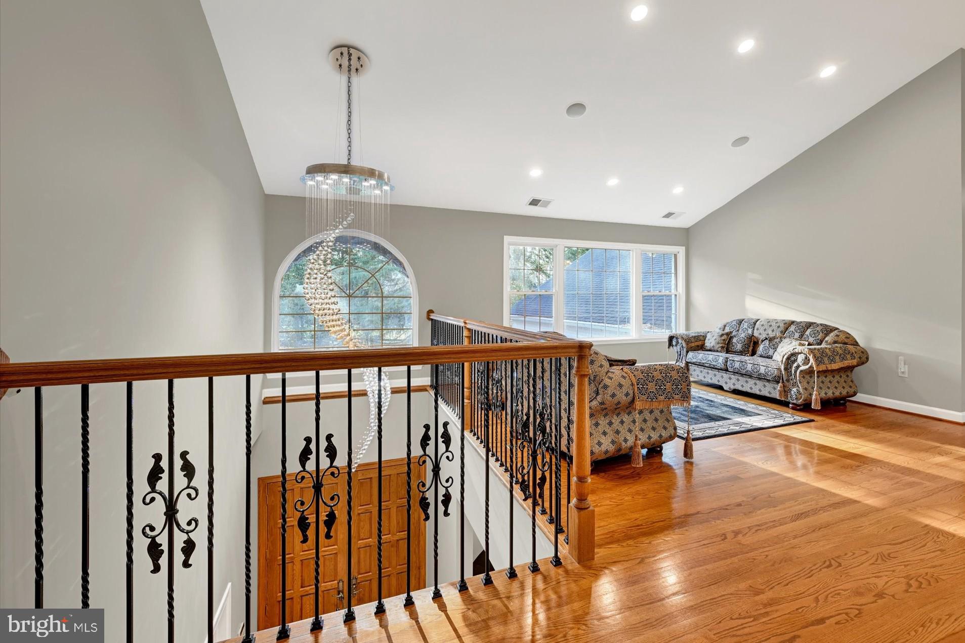 LAKE HILL ESTATES - Residential