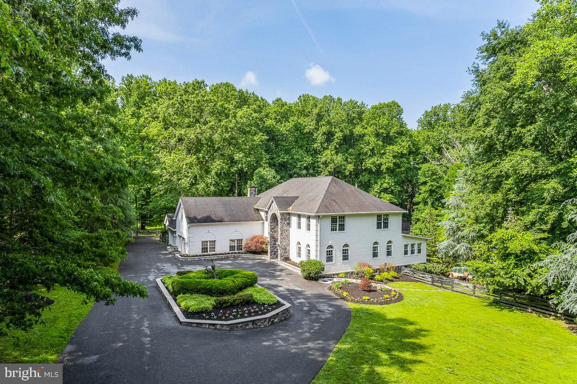 LAKE HILL ESTATES - Residential