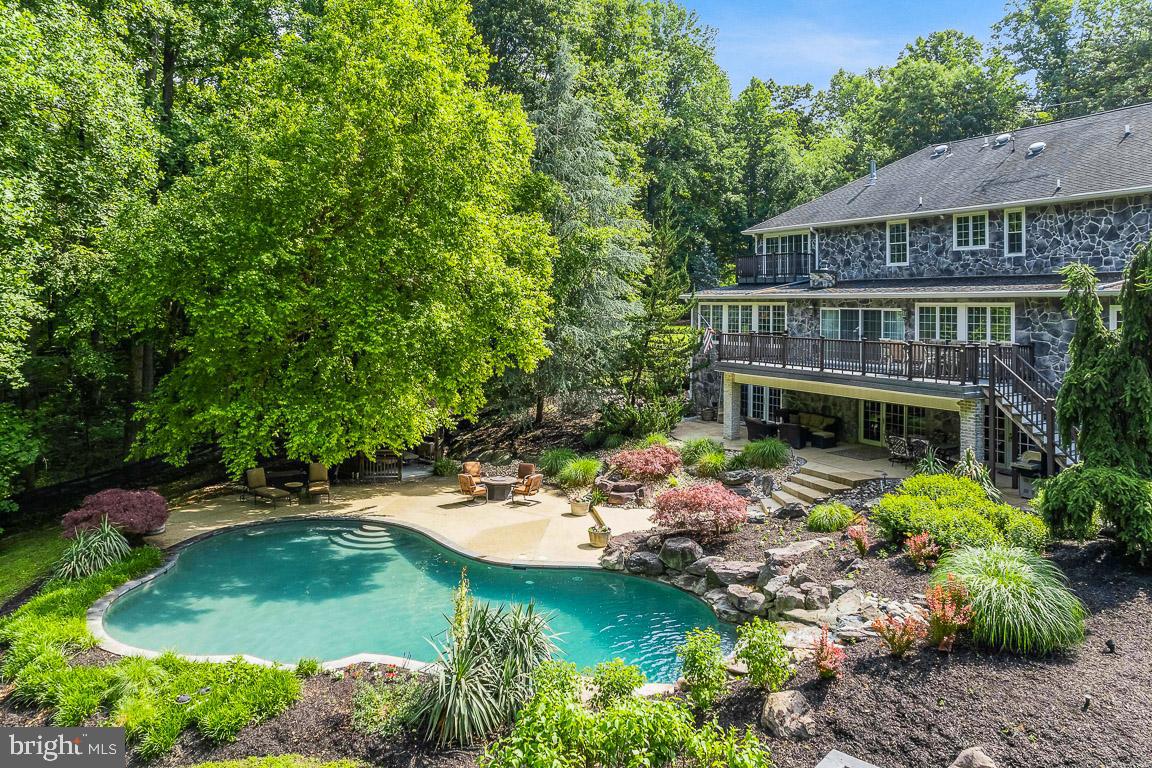 LAKE HILL ESTATES - Residential