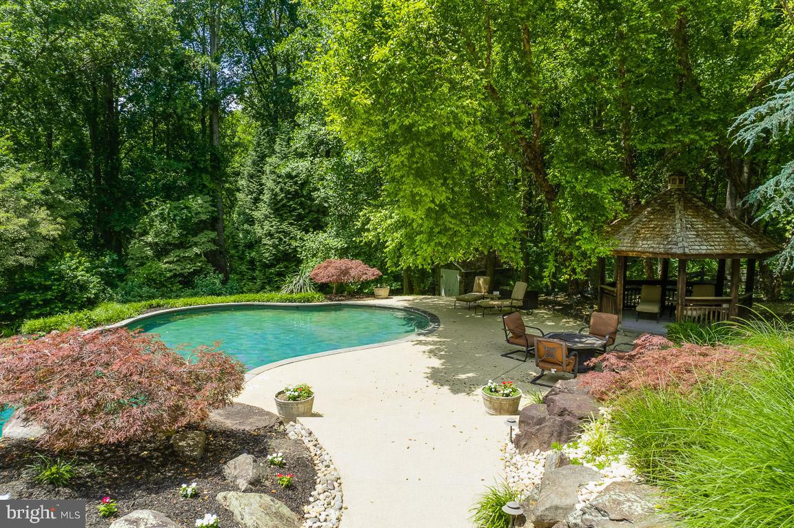 LAKE HILL ESTATES - Residential