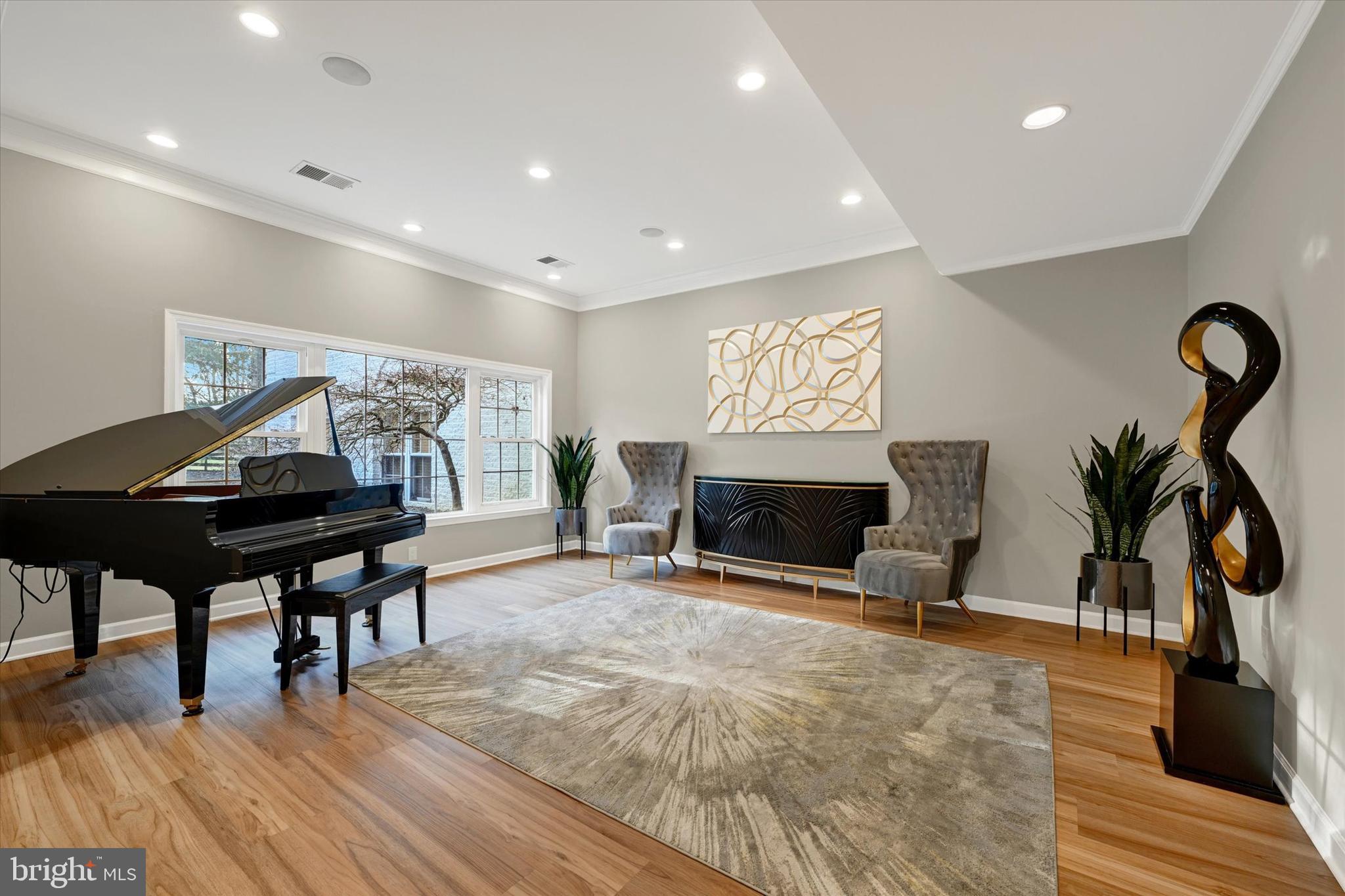 LAKE HILL ESTATES - Residential