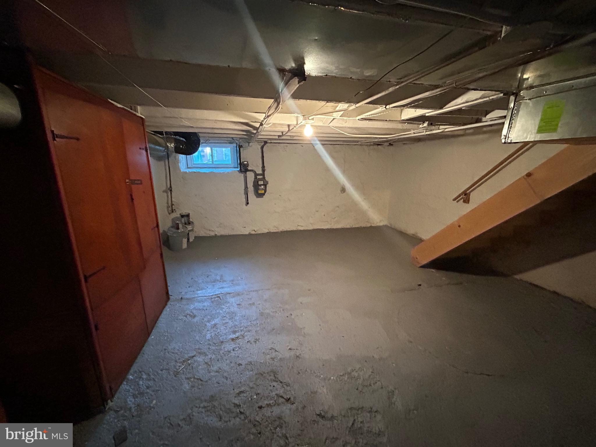 LOCUST POINT - Residential