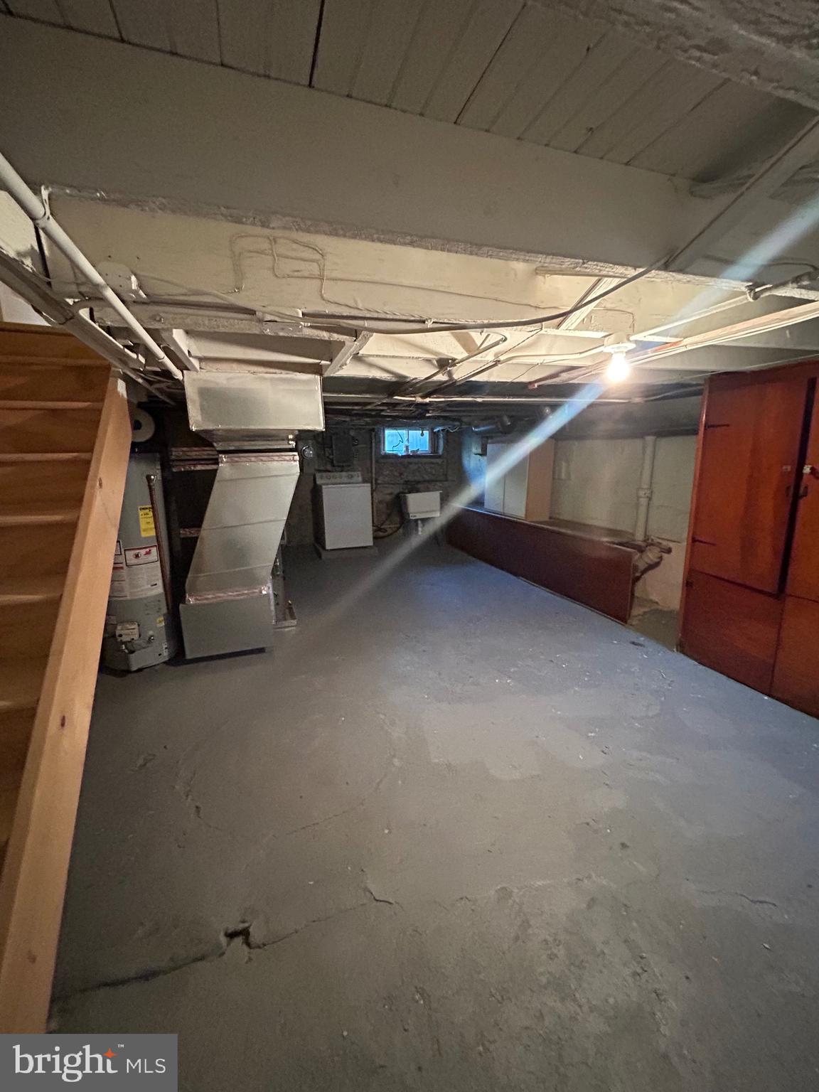 LOCUST POINT - Residential