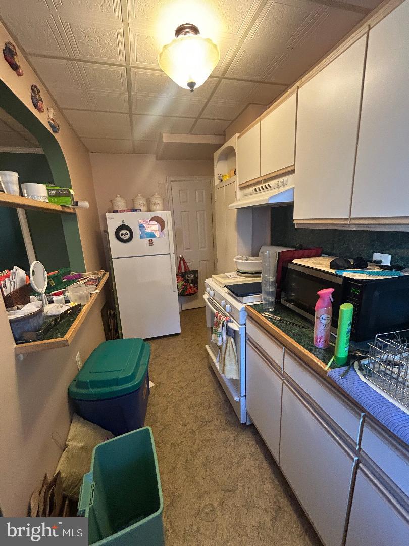 LOCUST POINT - Residential