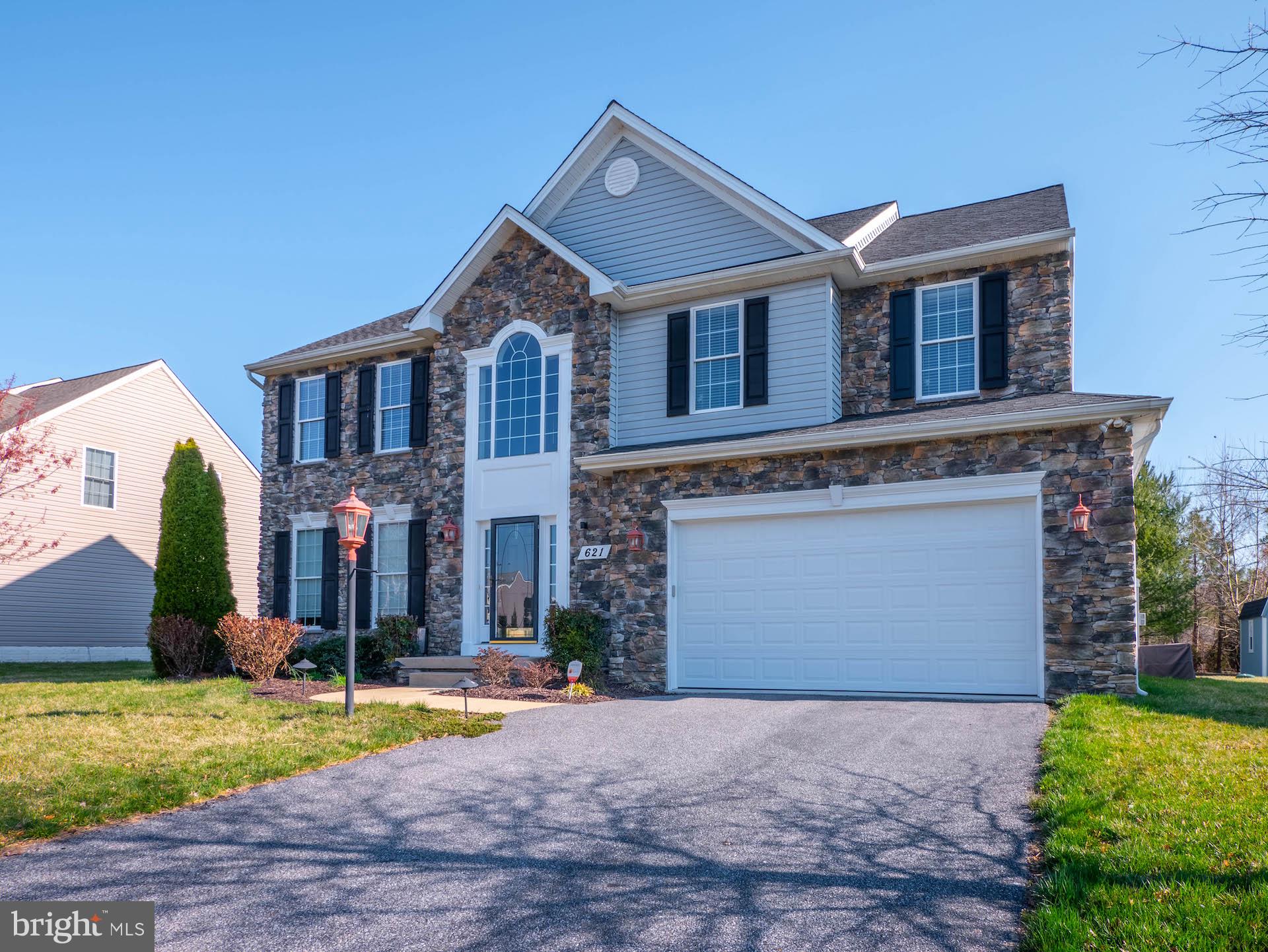 NORTH BROOK - Residential