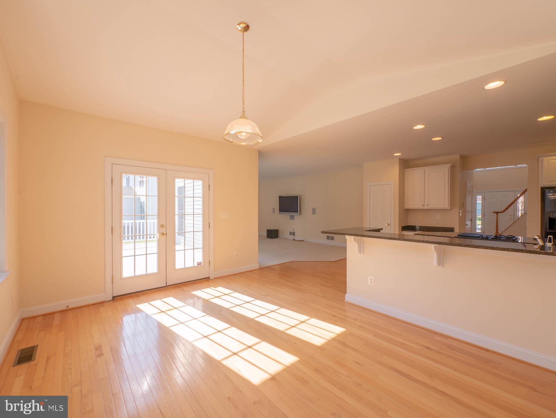 NORTH BROOK - Residential