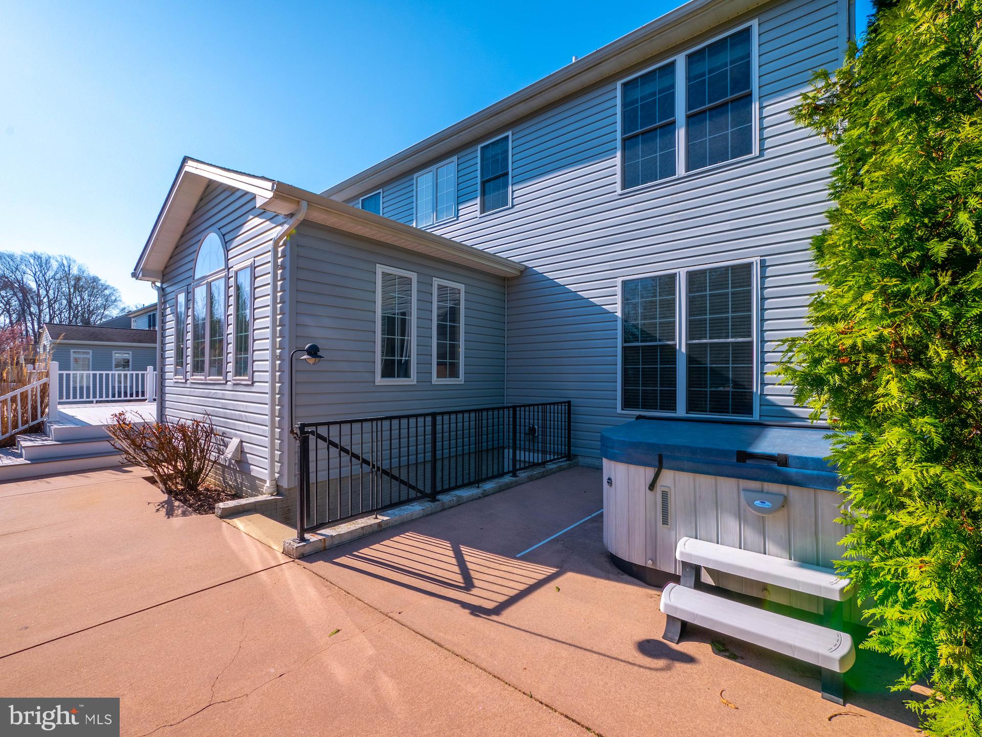 NORTH BROOK - Residential