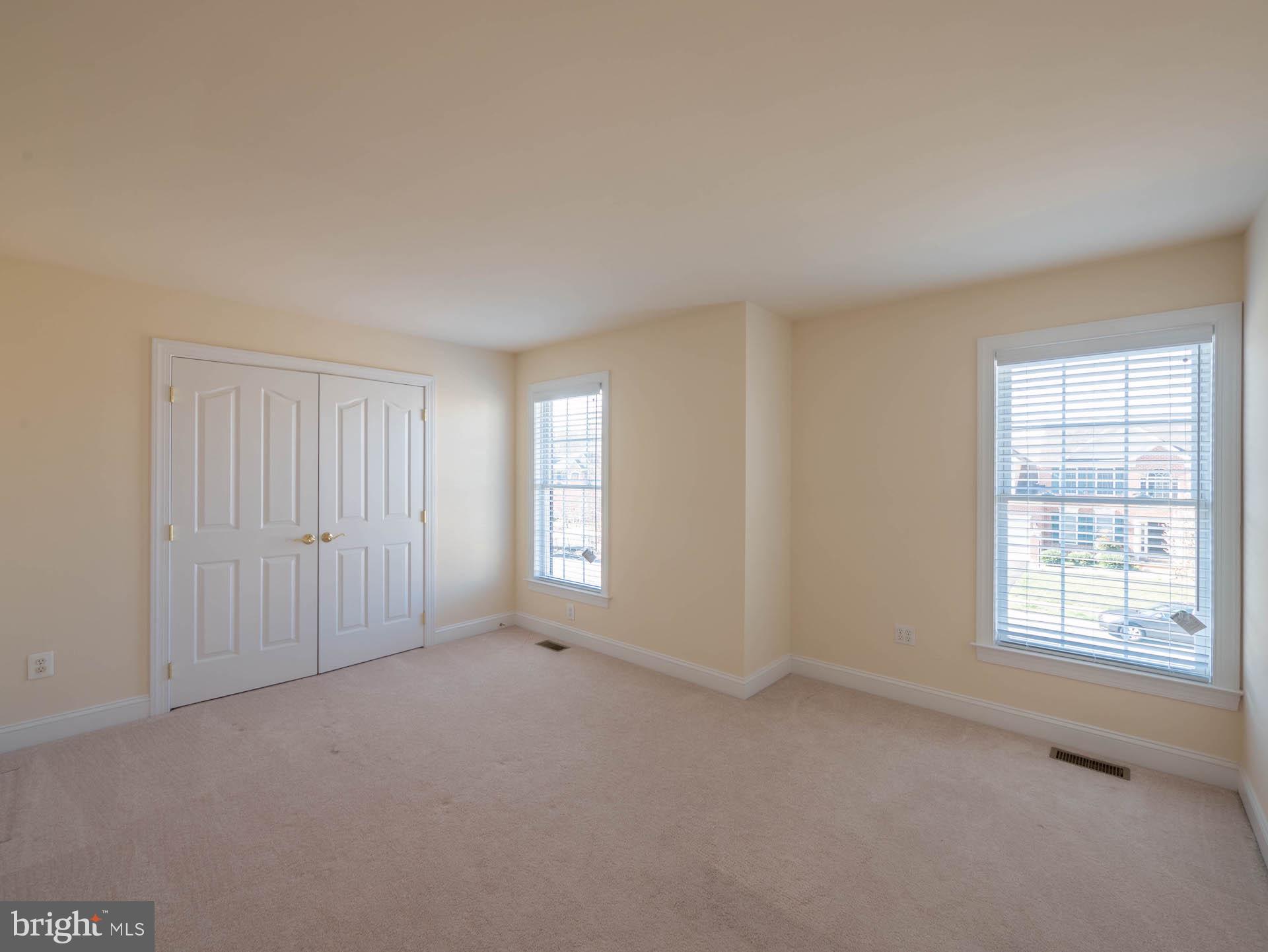 NORTH BROOK - Residential