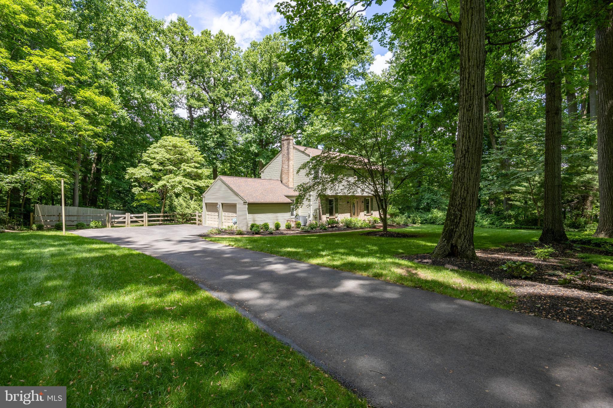 HAMORTON WOODS - Residential