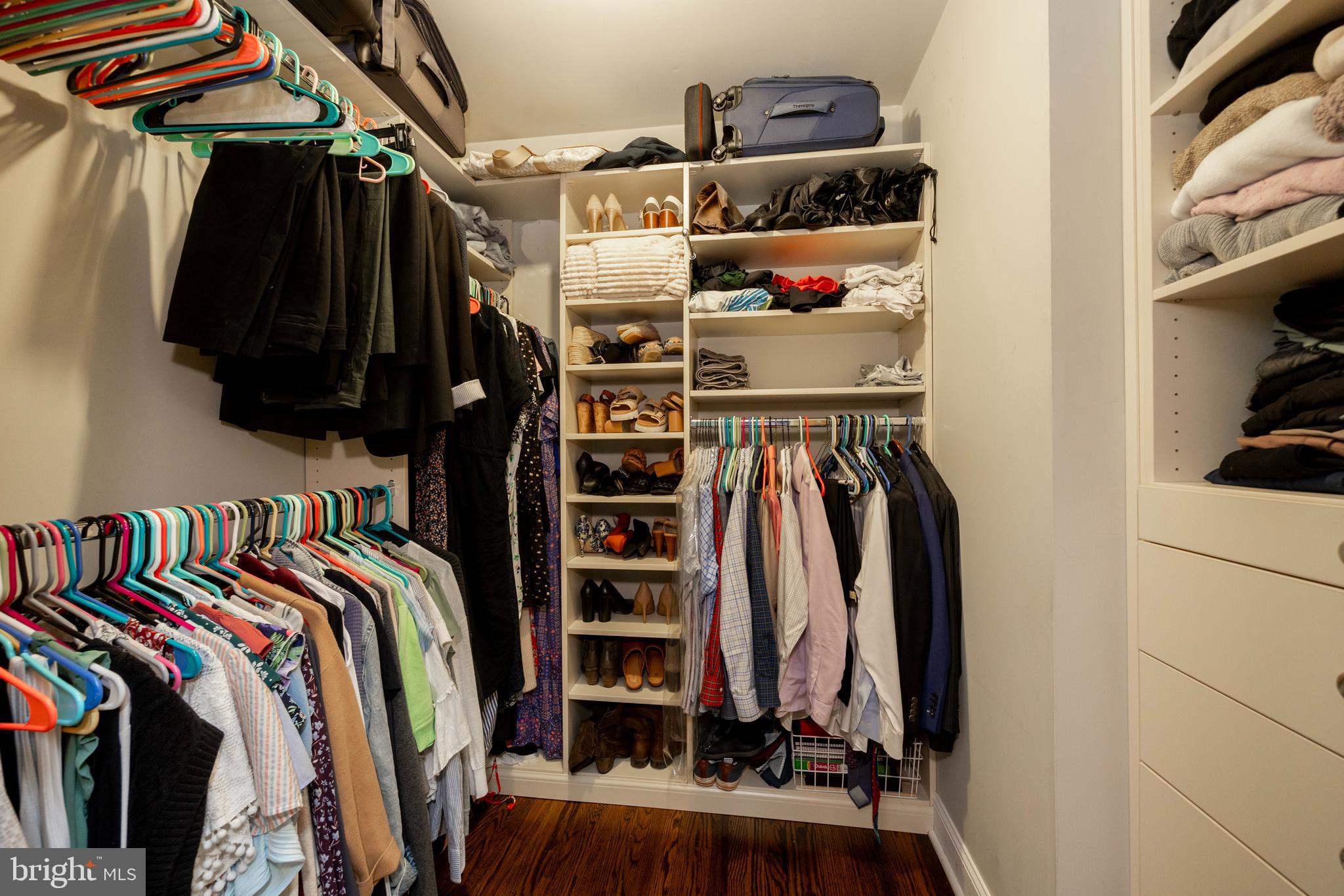 HAMORTON WOODS - Residential