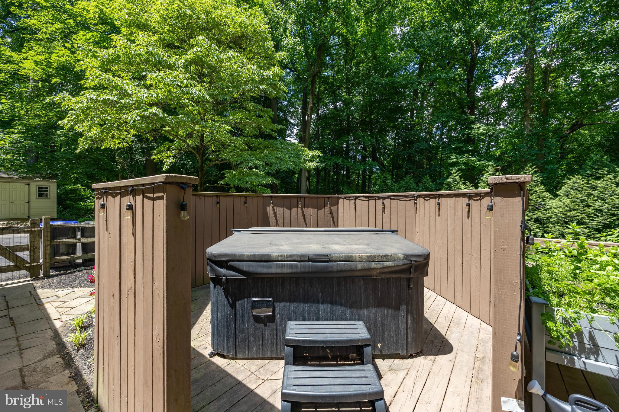 HAMORTON WOODS - Residential