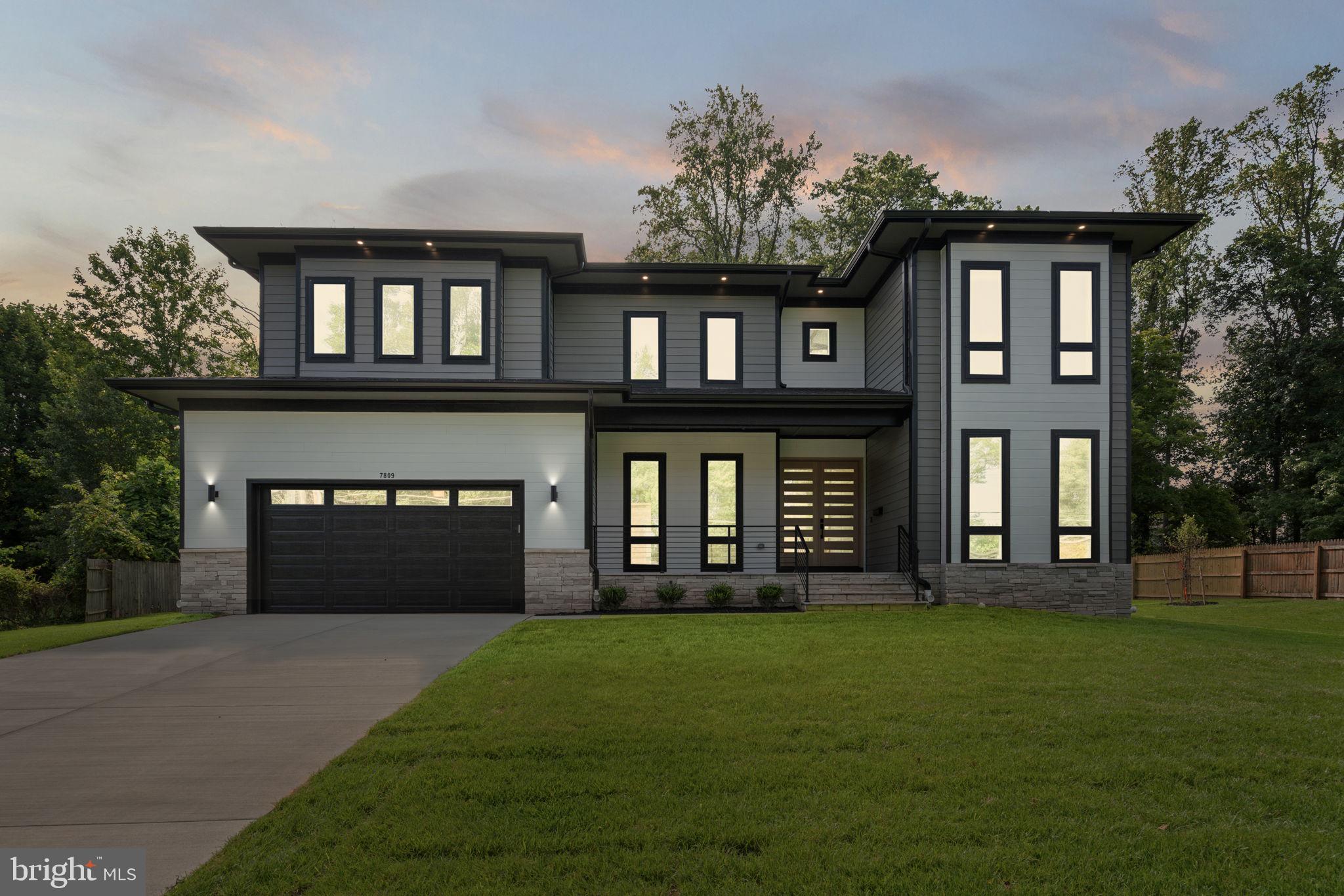 HOLMES RUN HEIGHTS - Residential