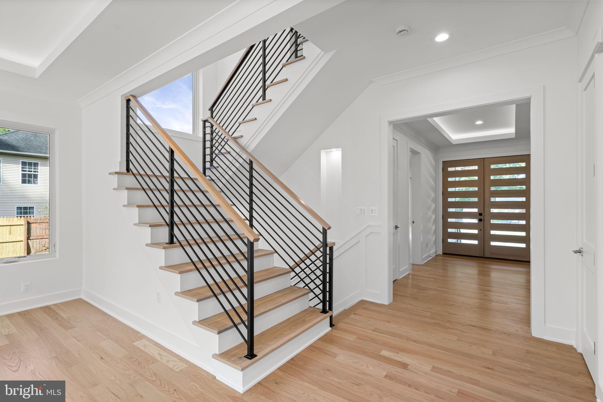 HOLMES RUN HEIGHTS - Residential