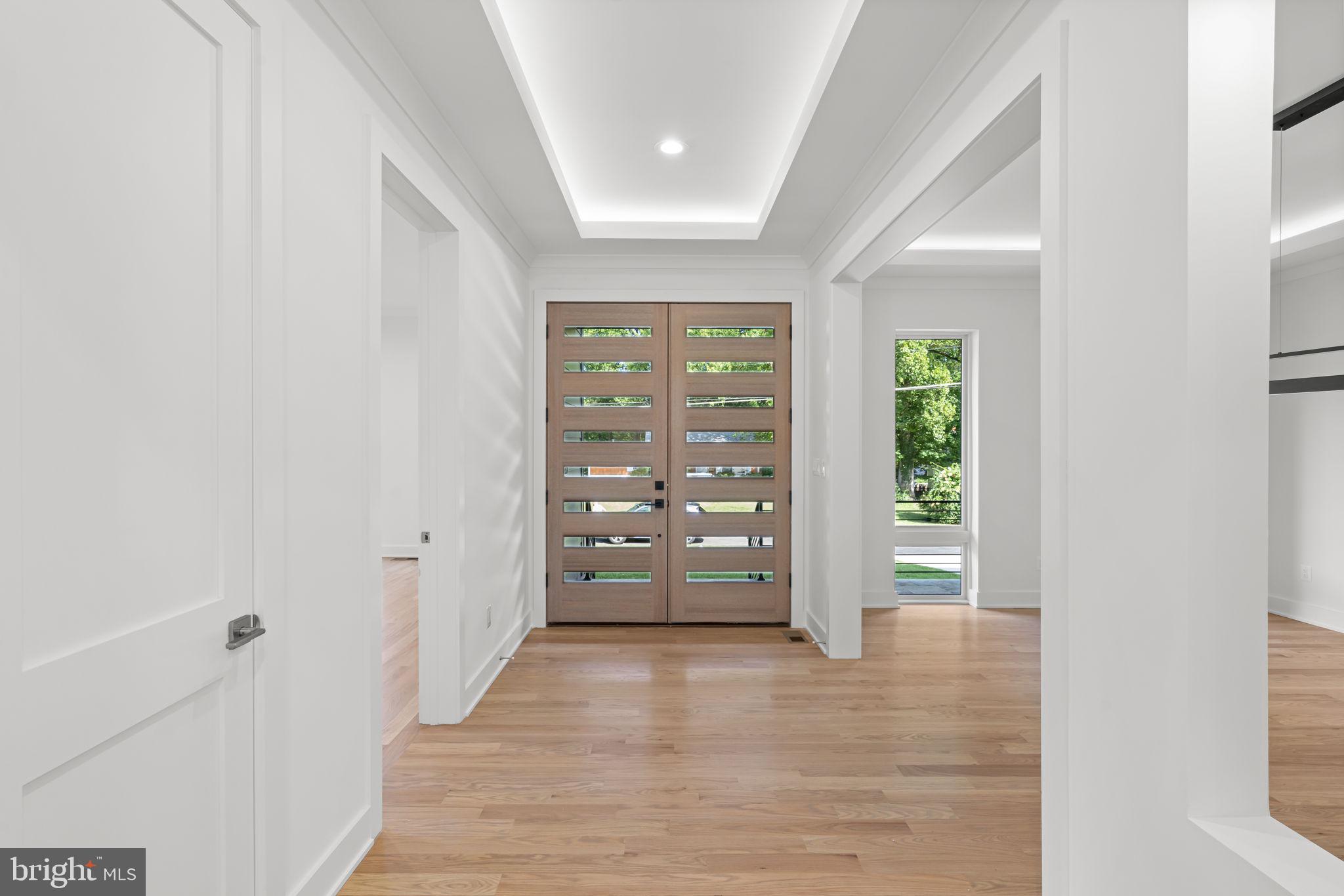 HOLMES RUN HEIGHTS - Residential